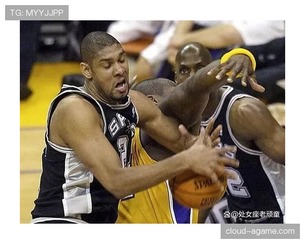 蒂姆·邓肯内线制霸对比王牌中锋显著提升马刺防守效率