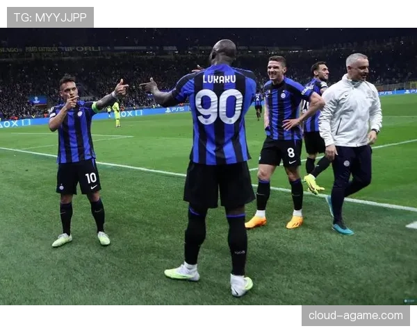 卢卡库与凯恩：终结模式分化，单点强攻转向体系依赖